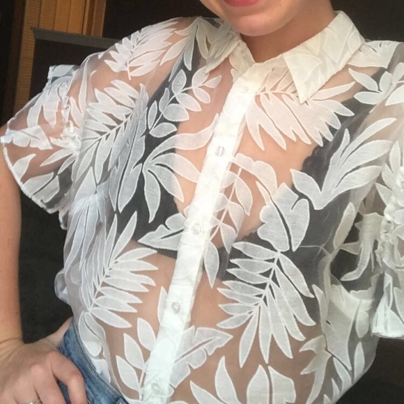 White lace, see through, collared, button up - Picture 2 of 2